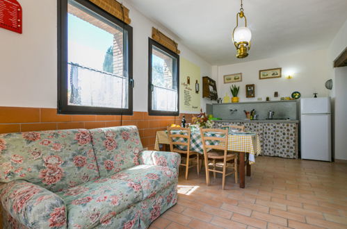 Foto 5 - Appartamento con 2 camere da letto a Bibbona con giardino e vista mare