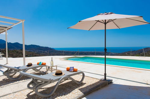 Photo 2 - Maison de 2 chambres à Torrox avec piscine privée et terrasse