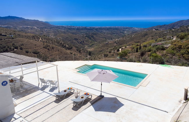 Las Vistas - Photo 22