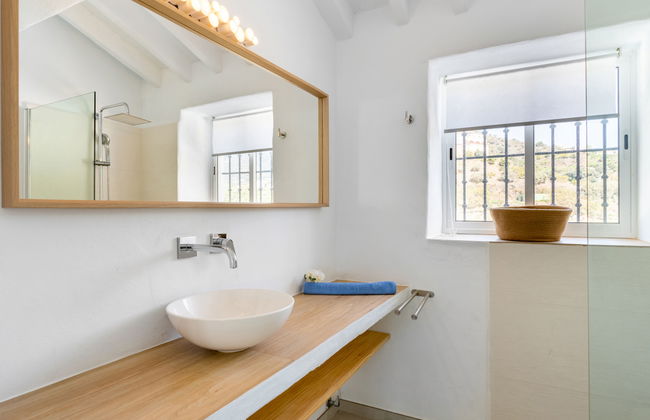 Las Vistas - Photo 17