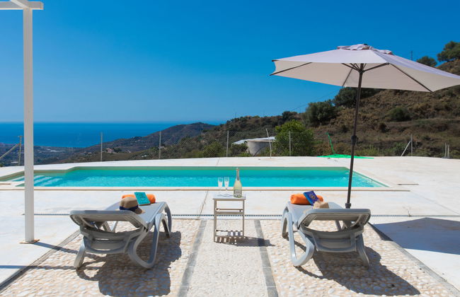 Las Vistas - Photo 36