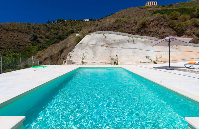 Las Vistas - Photo 40