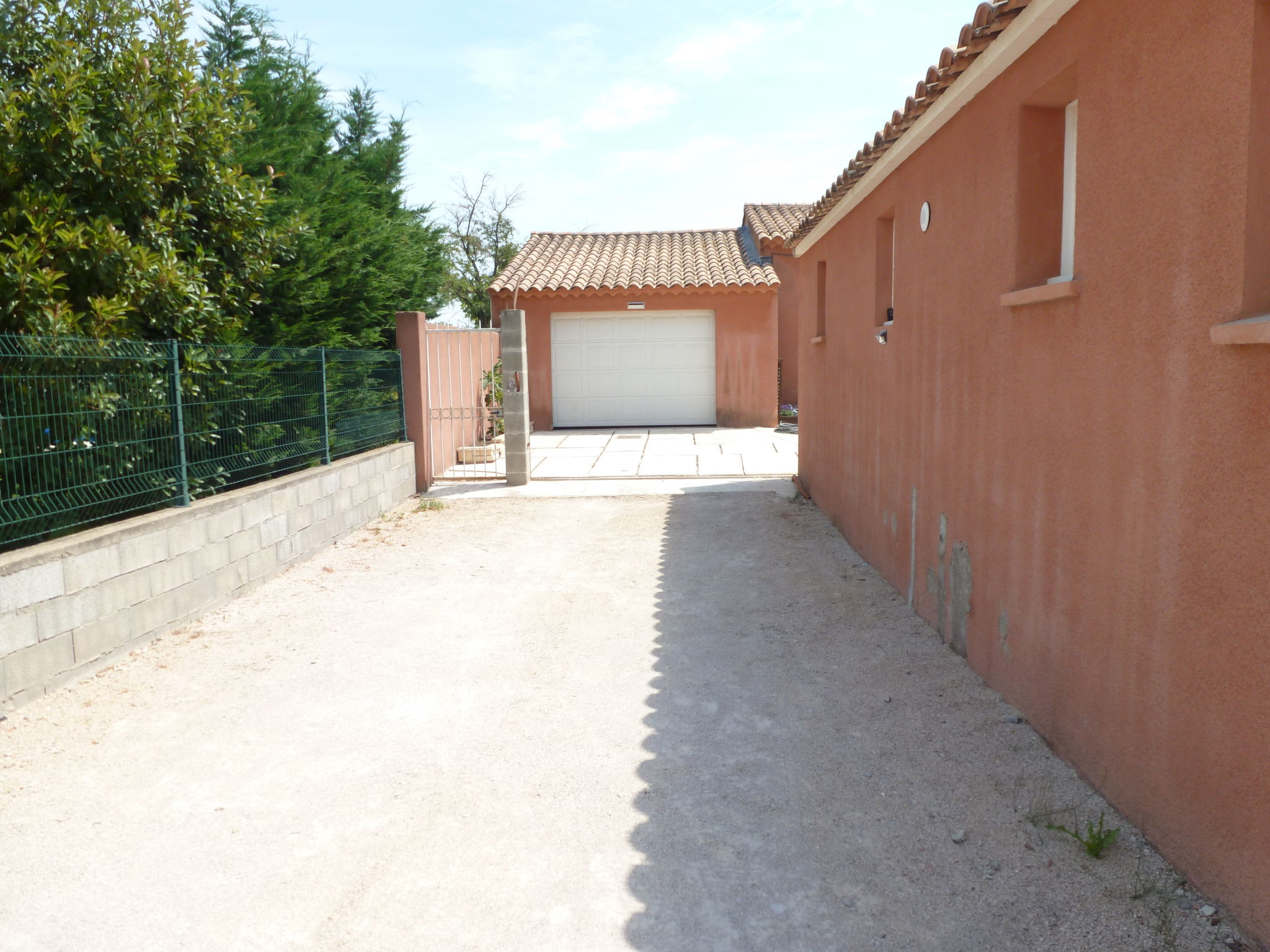 Photo 20 - 3 bedroom House in Caumont-sur-Durance with private pool and garden