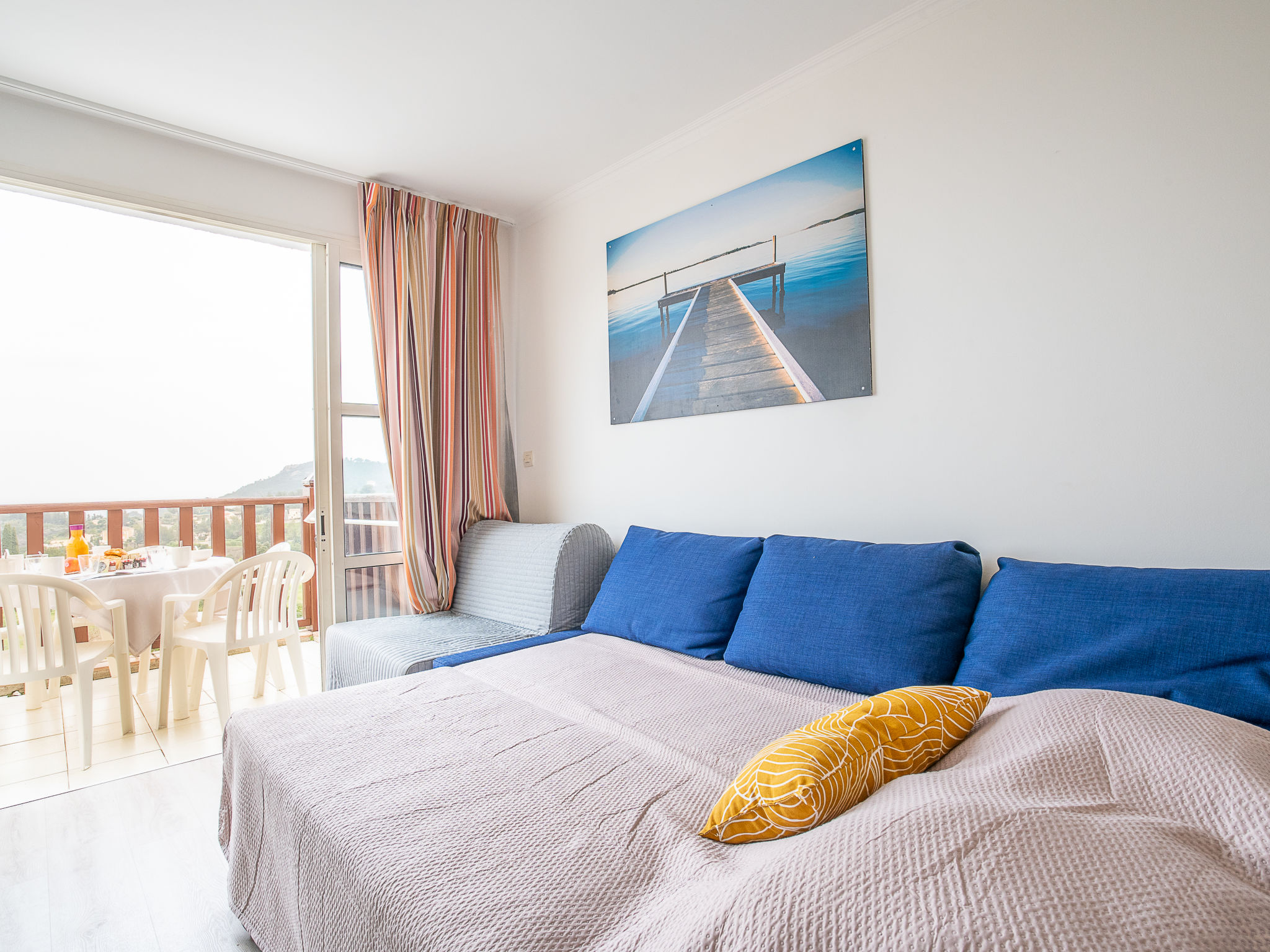 Foto 10 - Apartment mit 2 Schlafzimmern in Saint-Raphaël mit schwimmbad und blick aufs meer