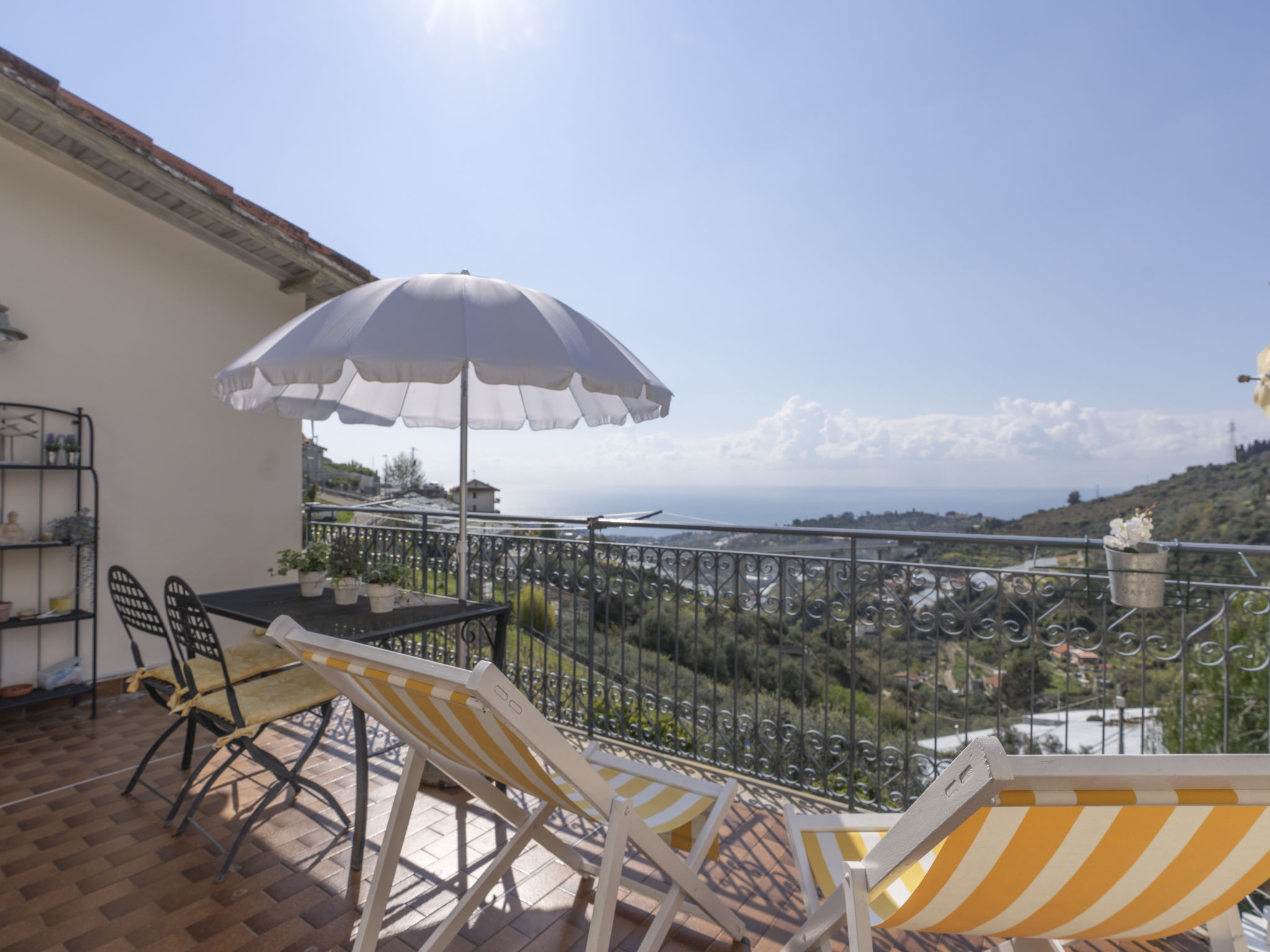 Foto 1 - Casa con 1 camera da letto a Sanremo con giardino e vista mare