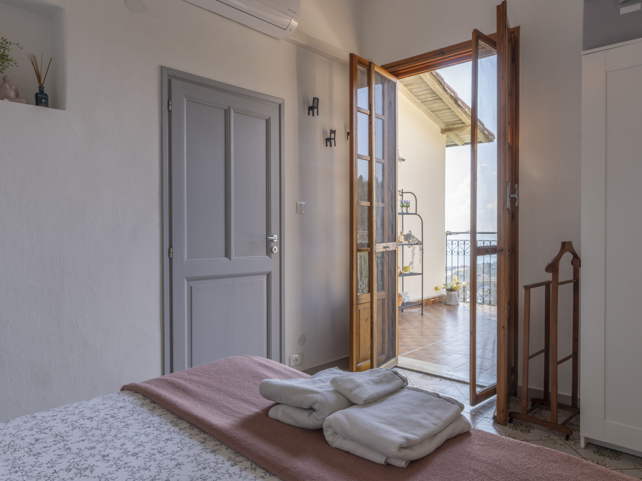 Foto 16 - Casa de 1 habitación en Sanremo con jardín y vistas al mar