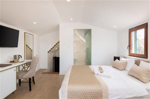 Foto 39 - Le Premier Luxury Rooms