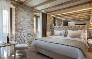 Photo 1 - Le Premier Luxury Rooms