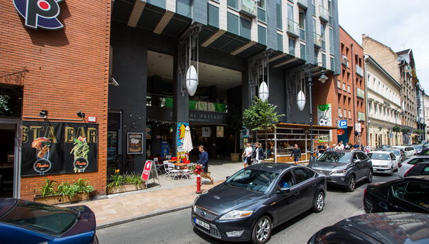 Vagabond Downtown - Photo 5