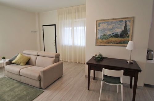 Foto 8 - Apartamento de 2 quartos em Paderno Dugnano com jardim