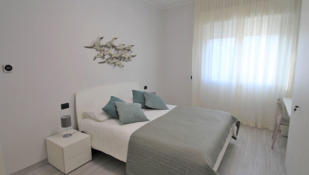 2 bedroom Apartment in Paderno Dugnano with garden - Photo 4