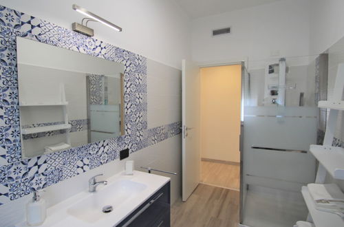 Foto 14 - Apartamento de 2 quartos em Paderno Dugnano com jardim