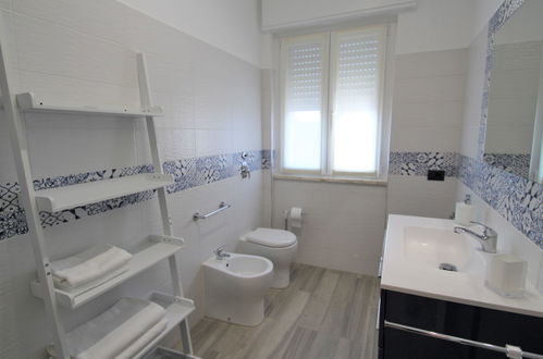 Photo 15 - 2 bedroom Apartment in Paderno Dugnano with garden