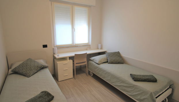 2 bedroom Apartment in Paderno Dugnano with garden - Photo 5