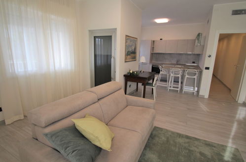 Foto 6 - Apartamento de 2 habitaciones en Paderno Dugnano con jardín