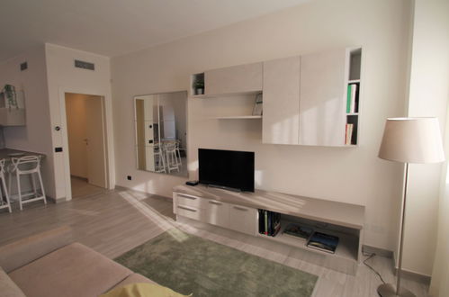 Foto 7 - Apartamento de 2 quartos em Paderno Dugnano com jardim