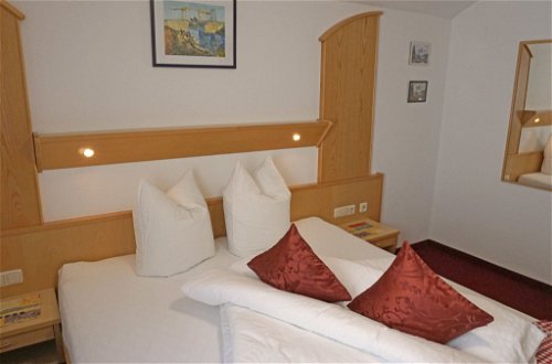 Foto 12 - Appartamento con 2 camere da letto a Kappl con sauna e vista sulle montagne