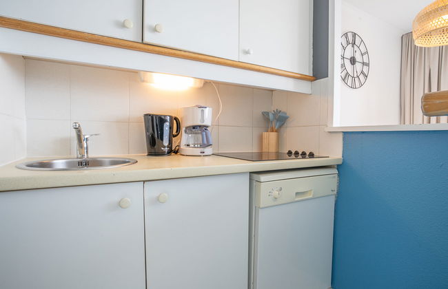 Apartamento de 2 quartos em Saint-Raphaël com piscina e jardim - Foto 8