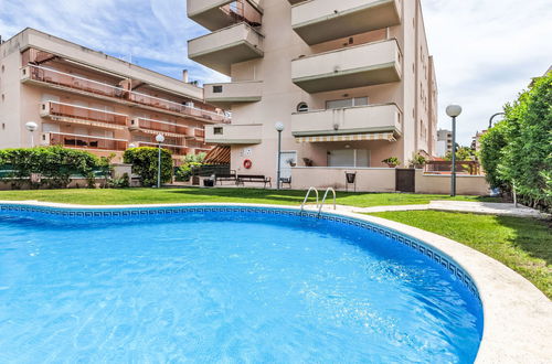 Foto 23 - Apartamento de 2 quartos em Salou com piscina e jardim