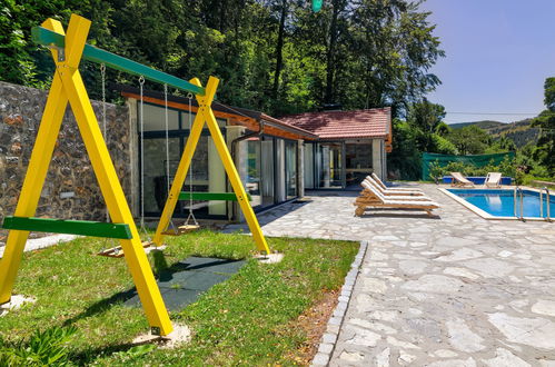 Photo 24 - Maison de 6 chambres à Senj avec piscine privée et jardin