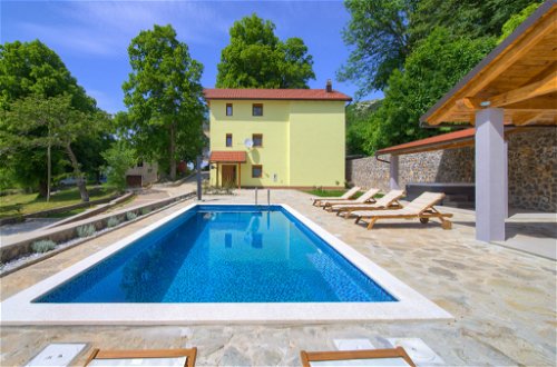 Foto 23 - Casa con 6 camere da letto a Senj con piscina privata e vista mare