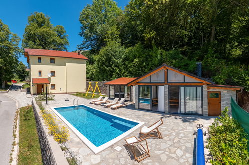 Photo 26 - 6 bedroom House in Senj with private pool and garden