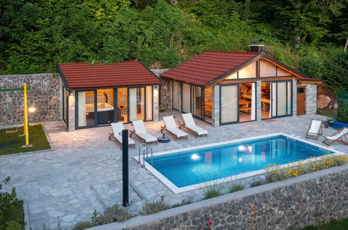 Foto 45 - Haus mit 6 Schlafzimmern in Senj mit privater pool und garten