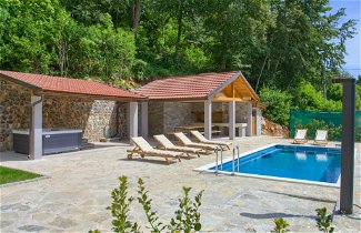 Foto 2 - Casa de 6 habitaciones en Senj con piscina privada y vistas al mar
