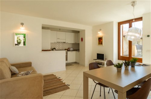Foto 4 - Apartment mit 3 Schlafzimmern in Gravedona ed Uniti mit terrasse und blick auf die berge
