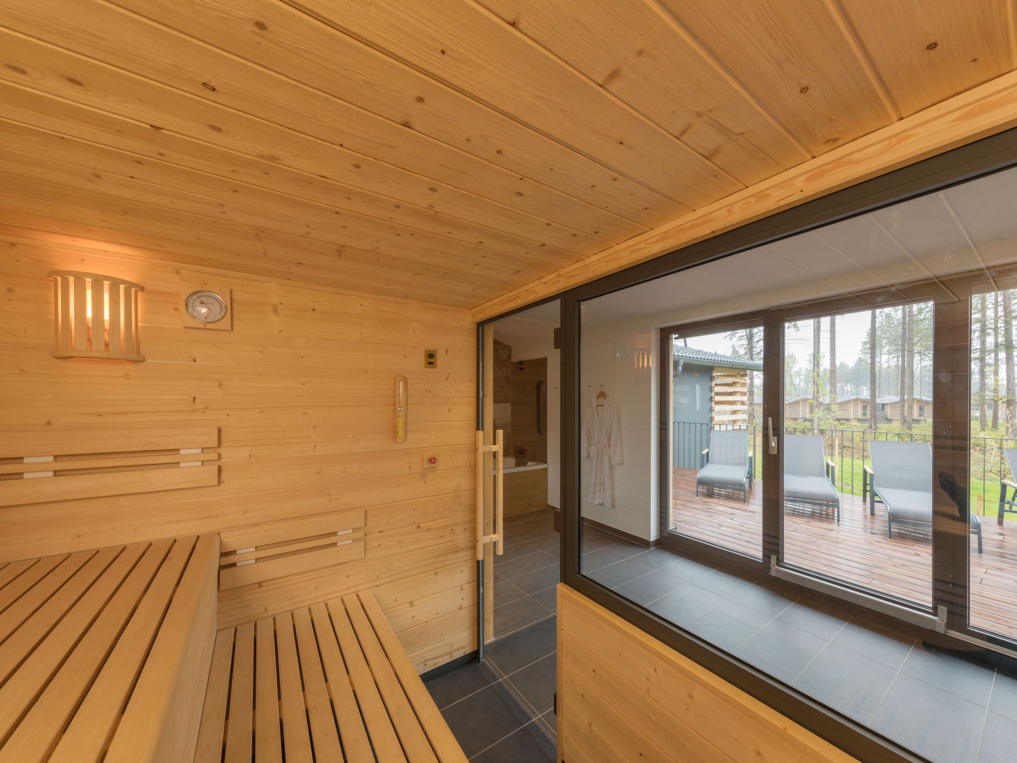 Photo 10 - Maison de 6 chambres à Leutkirch im Allgäu avec piscine et jardin