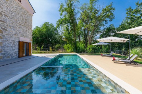 Foto 33 - Casa de 4 quartos em Buje com piscina privada e vistas do mar