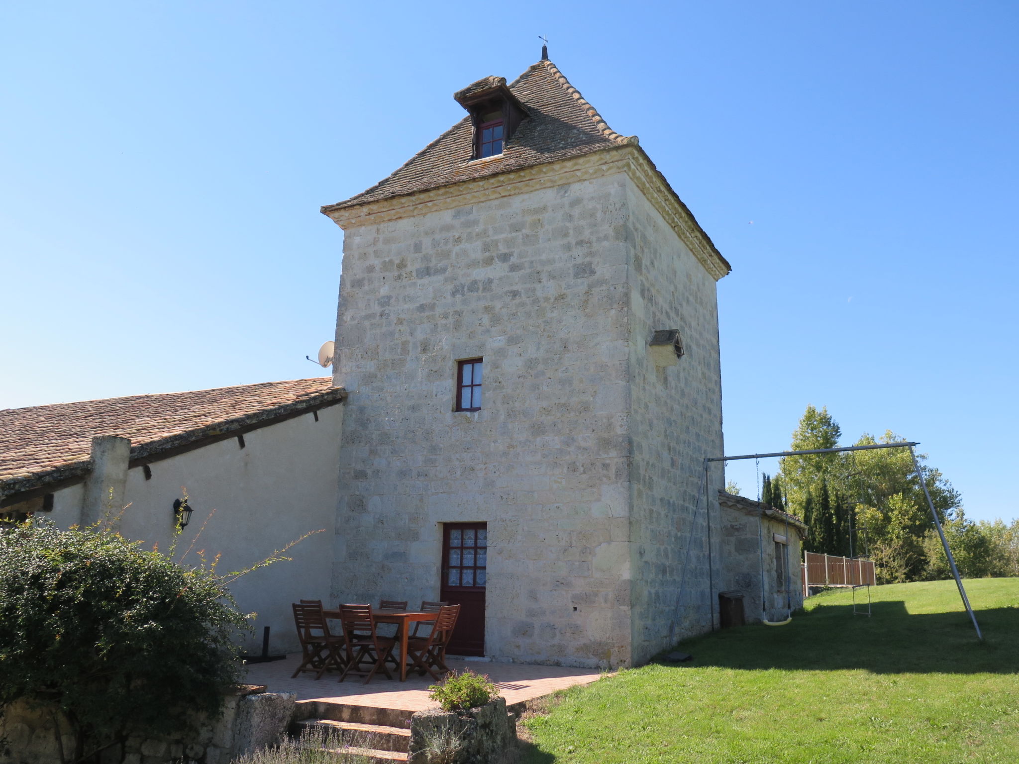 Photo 17 - Maison de 2 chambres à Dondas avec piscine et jardin