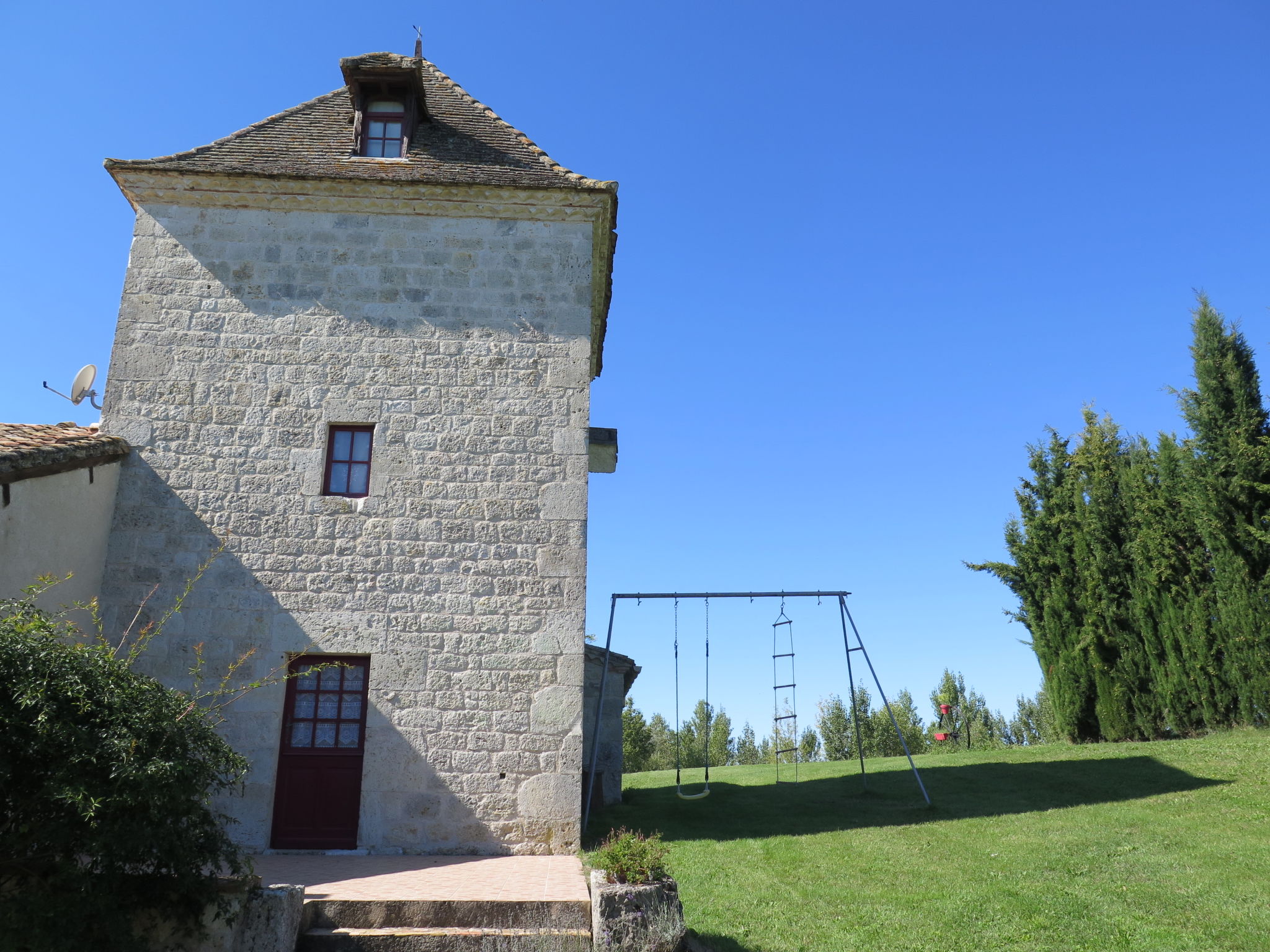 Photo 18 - Maison de 2 chambres à Dondas avec piscine et jardin