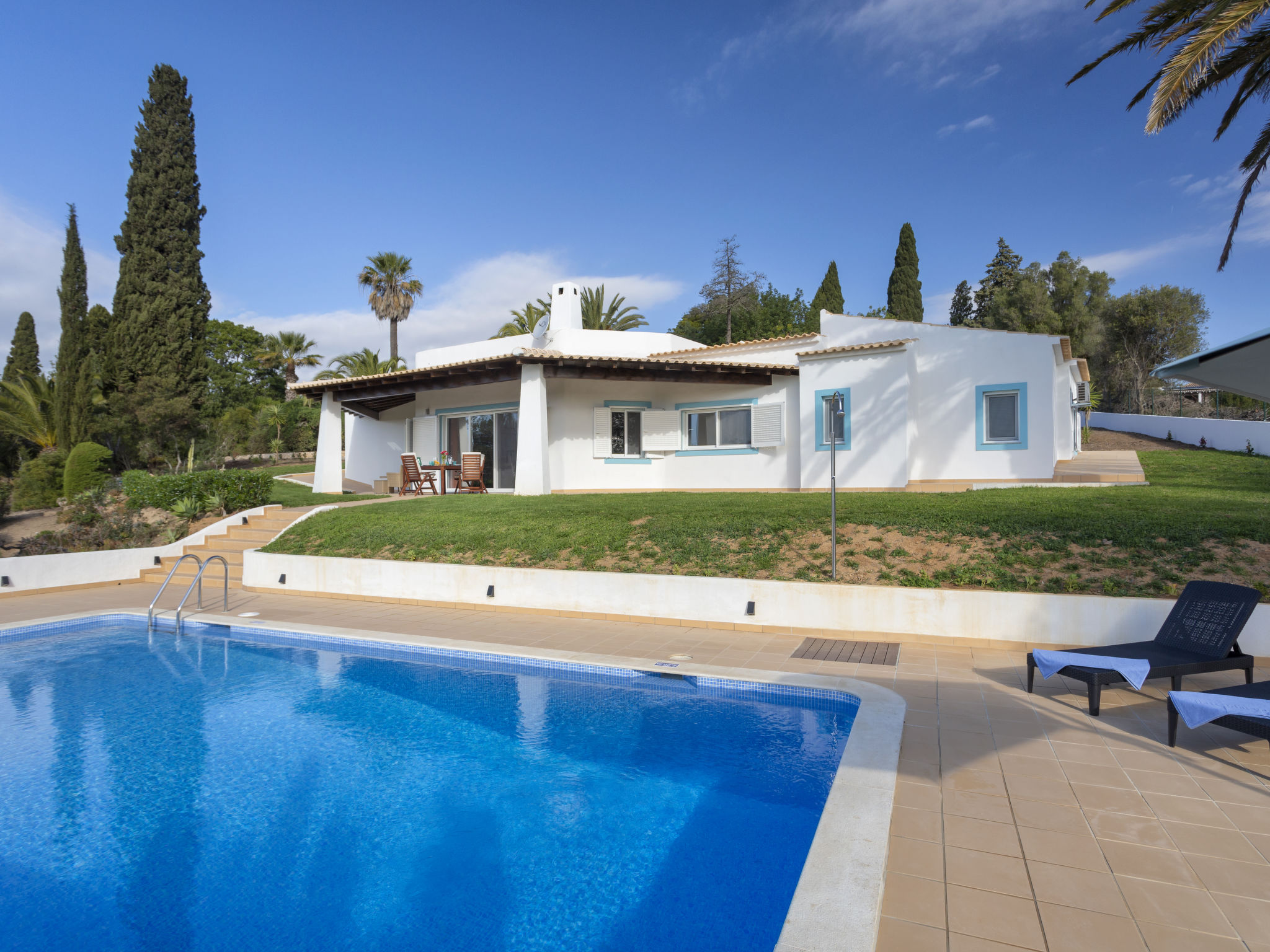 Foto 2 - Casa de 4 quartos em Portimão com piscina privada e vistas do mar