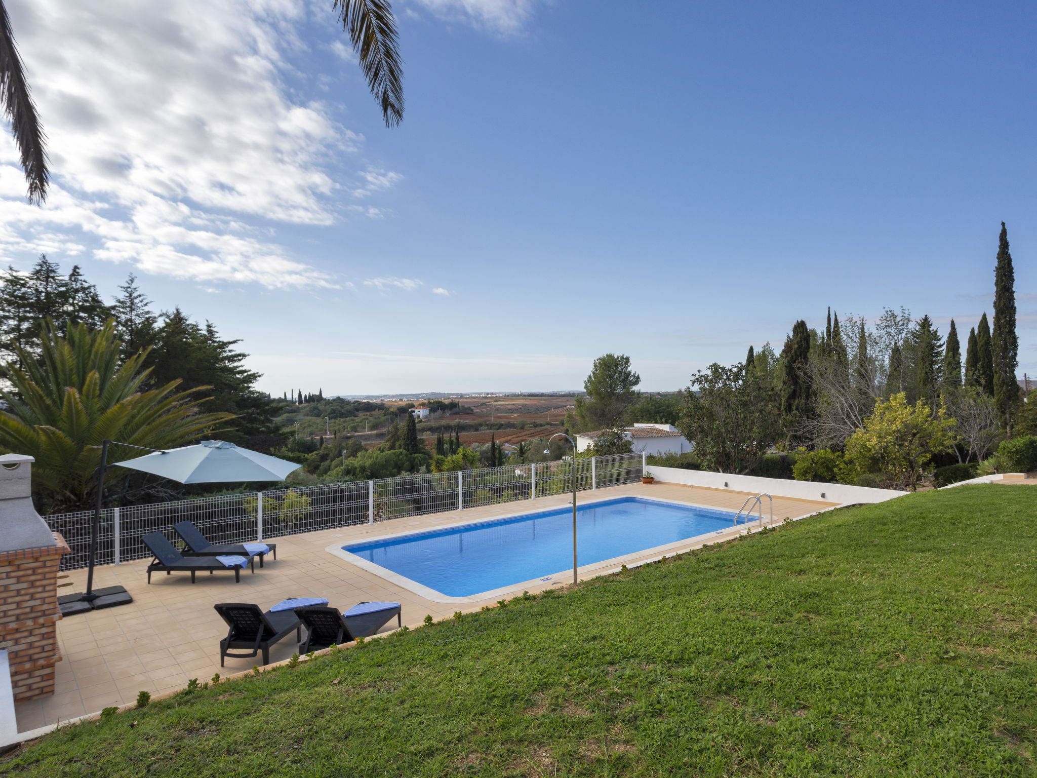 Foto 19 - Casa con 4 camere da letto a Portimão con piscina privata e vista mare