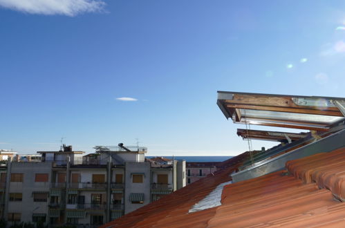 Photo 14 - 2 bedroom Apartment in Diano Marina with garden