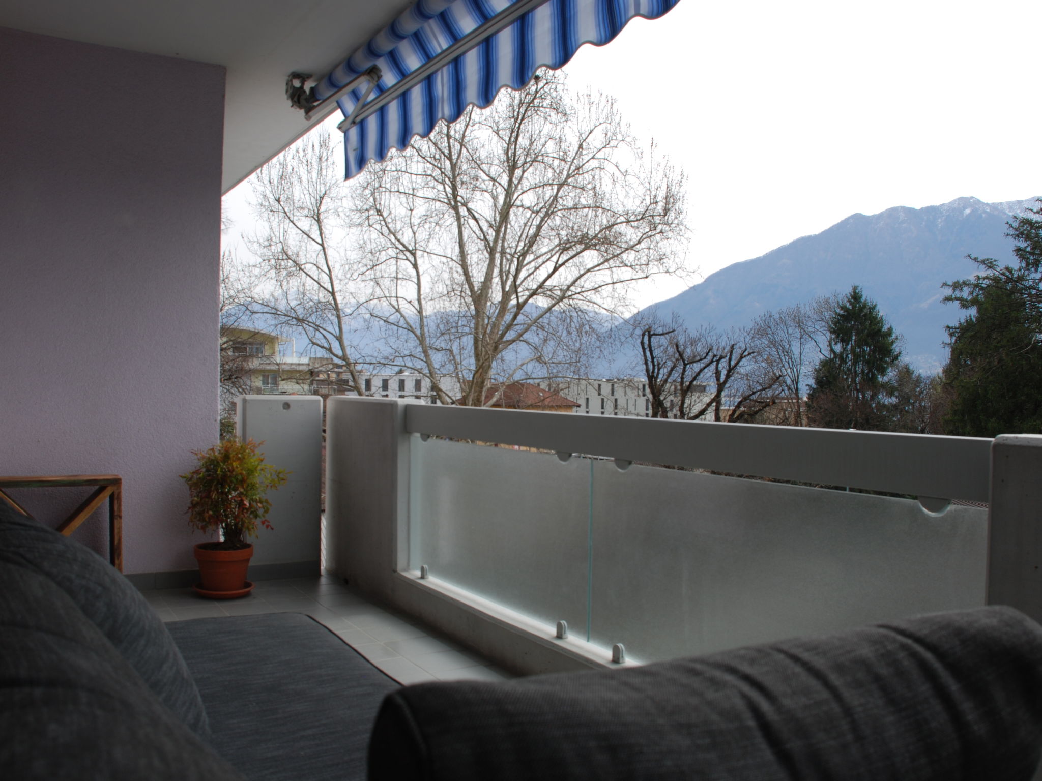 Photo 8 - 2 bedroom Apartment in Minusio with garden and mountain view