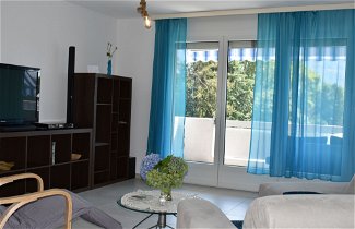 Photo 2 - 2 bedroom Apartment in Minusio with garden and mountain view