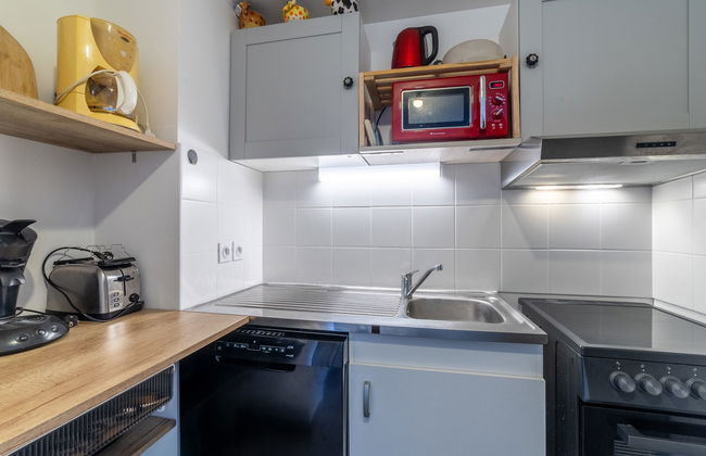 Appartamento con 2 camere da letto a Bormes-les-Mimosas con piscina e giardino - Foto 8