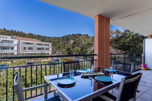 Photo 1 - Appartement de 1 chambre à Bormes-les-Mimosas avec piscine et jardin