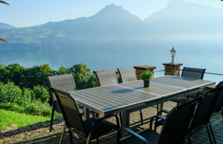 Foto 1 - Appartamento con 5 camere da letto a Spiez con giardino e sauna