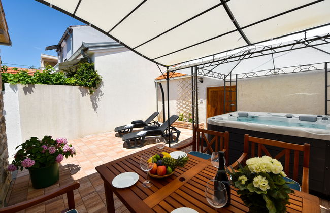 1 bedroom House in Sukošan with hot tub - Photo 2