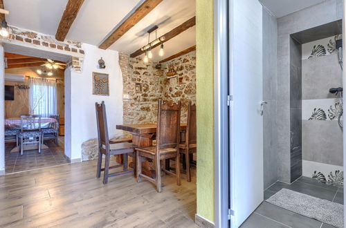 Foto 16 - Casa de 3 quartos em Brtonigla com piscina privada e jardim