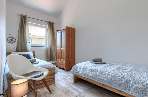 Foto 30 - Casa de 3 quartos em Brtonigla com piscina privada e jardim