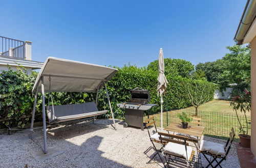 Foto 3 - Casa de 3 quartos em Brtonigla com piscina privada e jardim