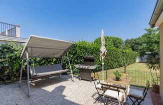 Foto 3 - Casa de 3 quartos em Brtonigla com piscina privada e jardim