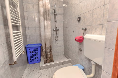 Foto 38 - Apartamento de 4 quartos em Žminj com piscina privada e jardim