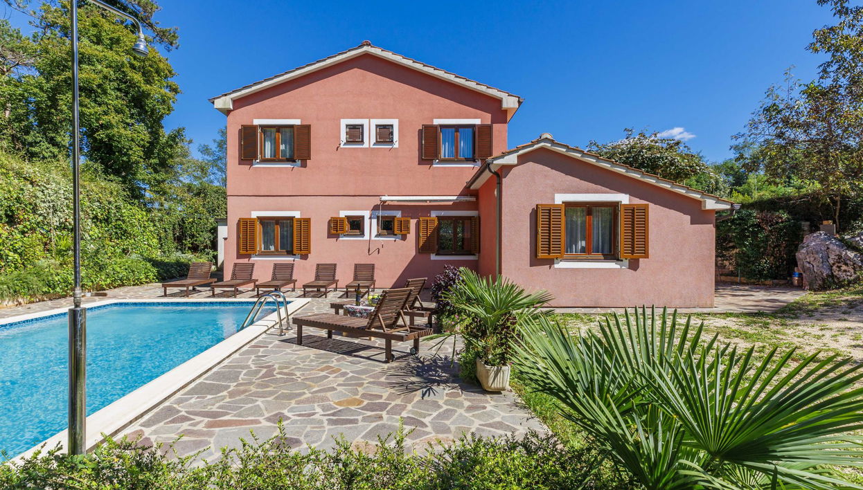 Apartamento de 7 quartos em Žminj com piscina privada e jardim - Foto 1