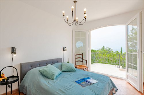 Foto 10 - Casa de 3 habitaciones en Roquebrune-sur-Argens con piscina privada y vistas al mar