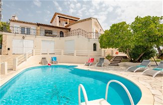 Foto 1 - Casa de 3 quartos em Roquebrune-sur-Argens com piscina privada e vistas do mar